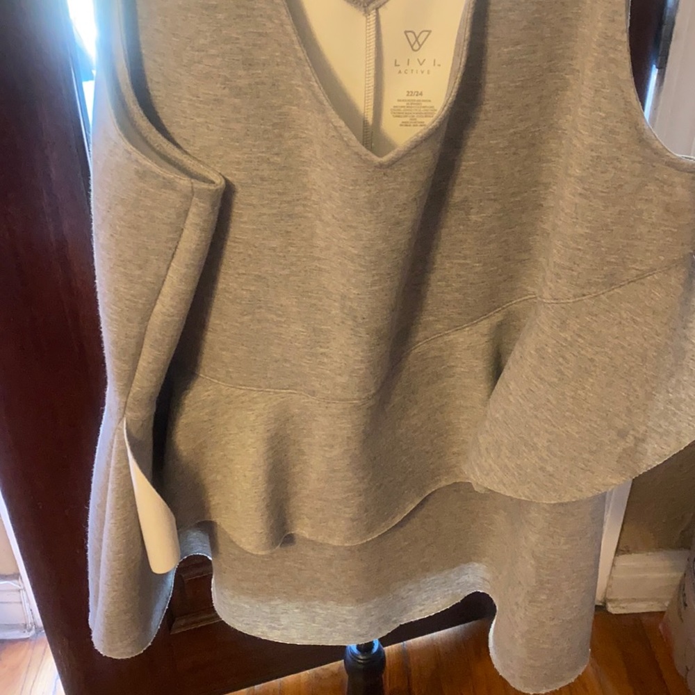 Gray tank top